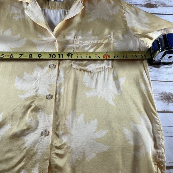 Pistola Women's Short Sleeve Button-Up Shirt Size Small‎ Yellow Leaf Print - Picture 5 of 6